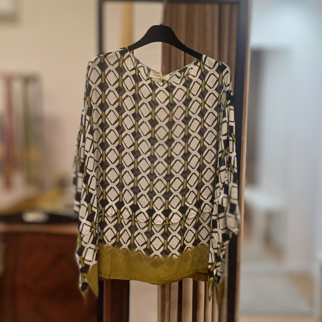 Blusa Estampada Moutaki em Viscose com Manga Larga