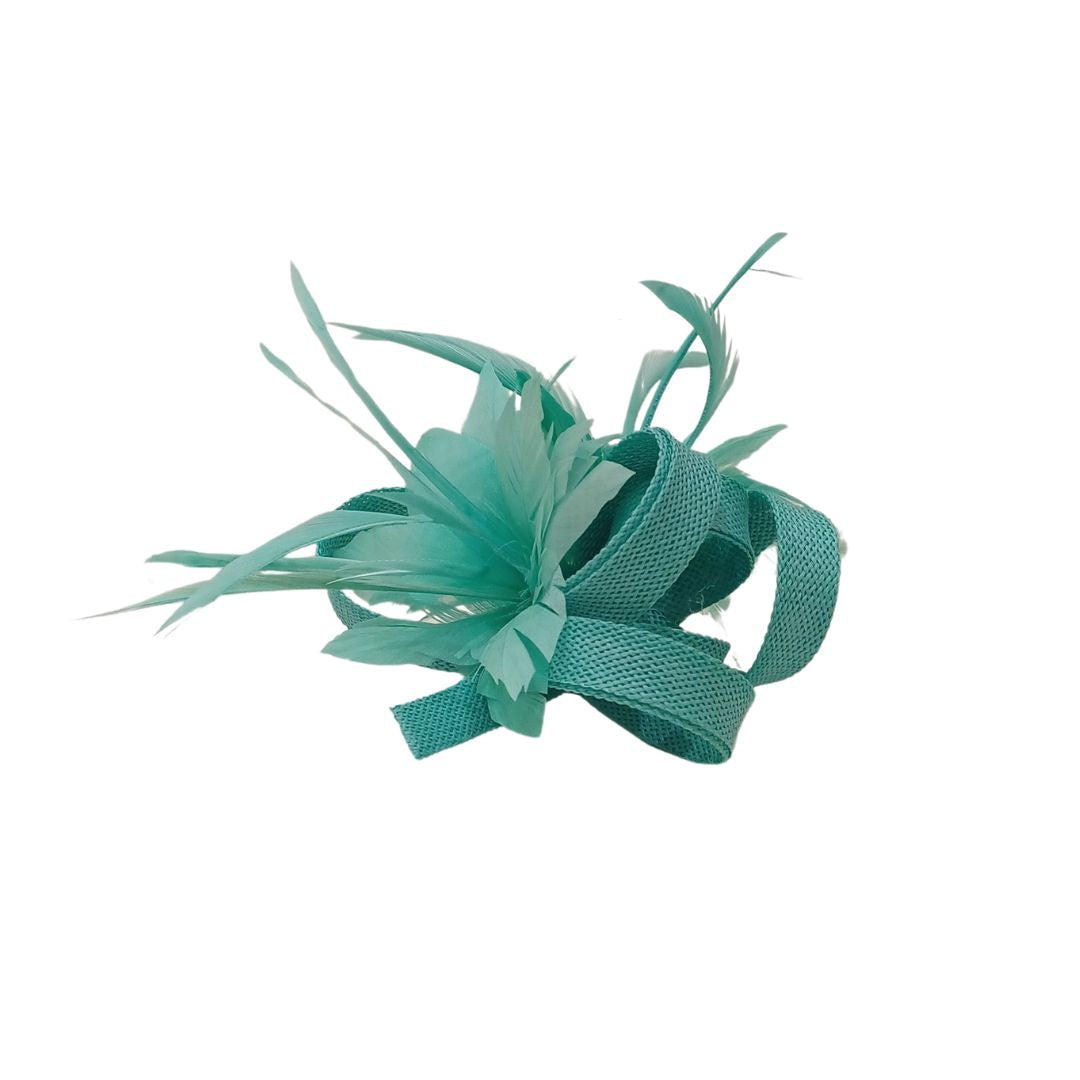 Alfinete floral com pena verde água2