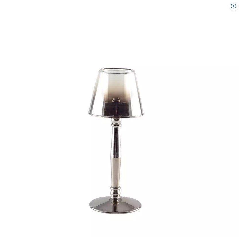 Candelabro de metal e vidro