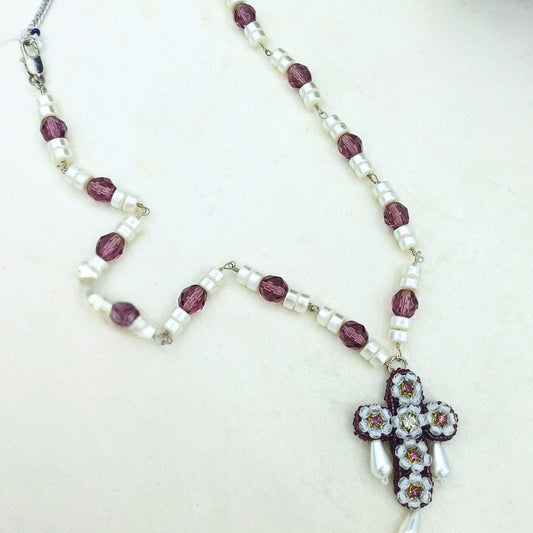 Colar com Cruz Bordada à Mão1