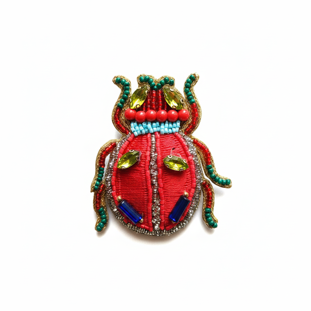 Packshot – Alfinete Escaravelho Vermelho