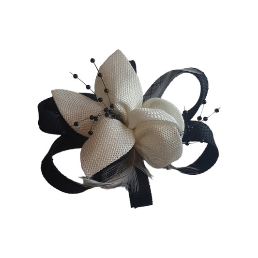 Alfinete floral preto e branco2