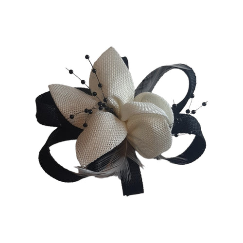 Alfinete floral preto e branco2