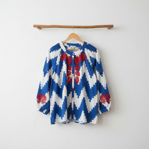 Blusa Latido em algodão azul com bordado 