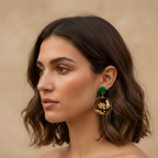 Pendientes asimétricos de naturaleza dorada 