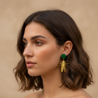 Pendientes asimétricos de naturaleza dorada 