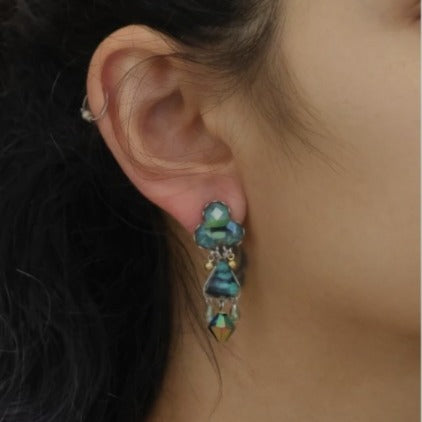 Brincos Ayala Bar Esmerald Reflection