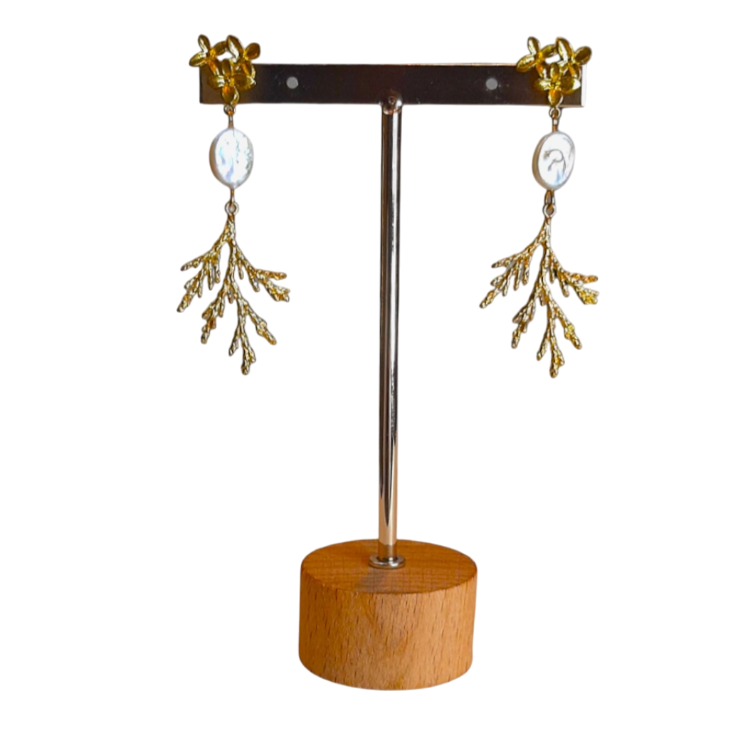 Brincos Ramo Dourado com Pérola Natural