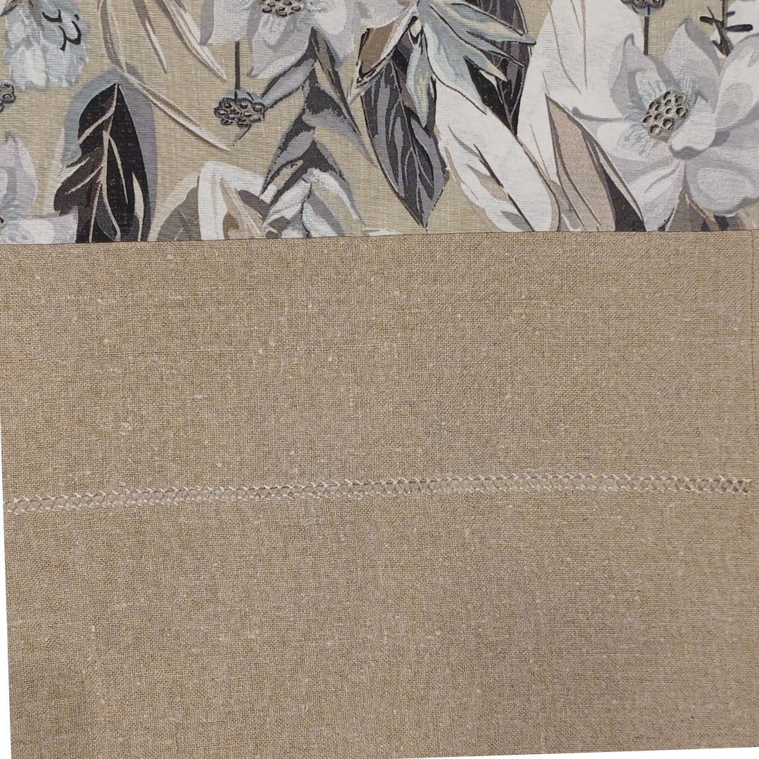 Caminho de mesa em linho com barra floral2