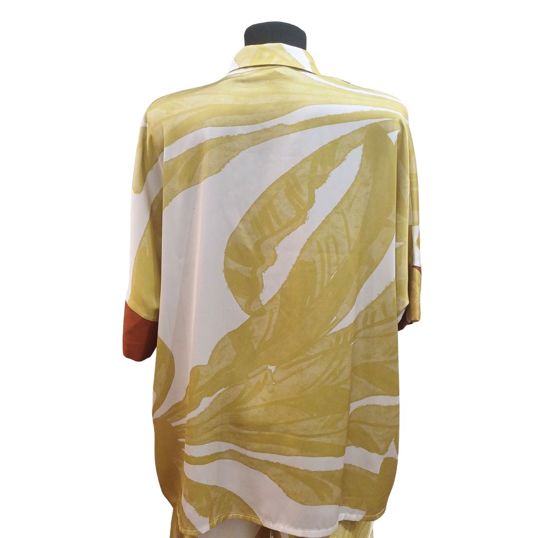 Camisa Moutaki Estampada em Poliéster Reciclado