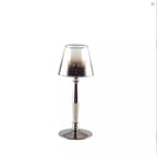 Candelabro de metal e vidro