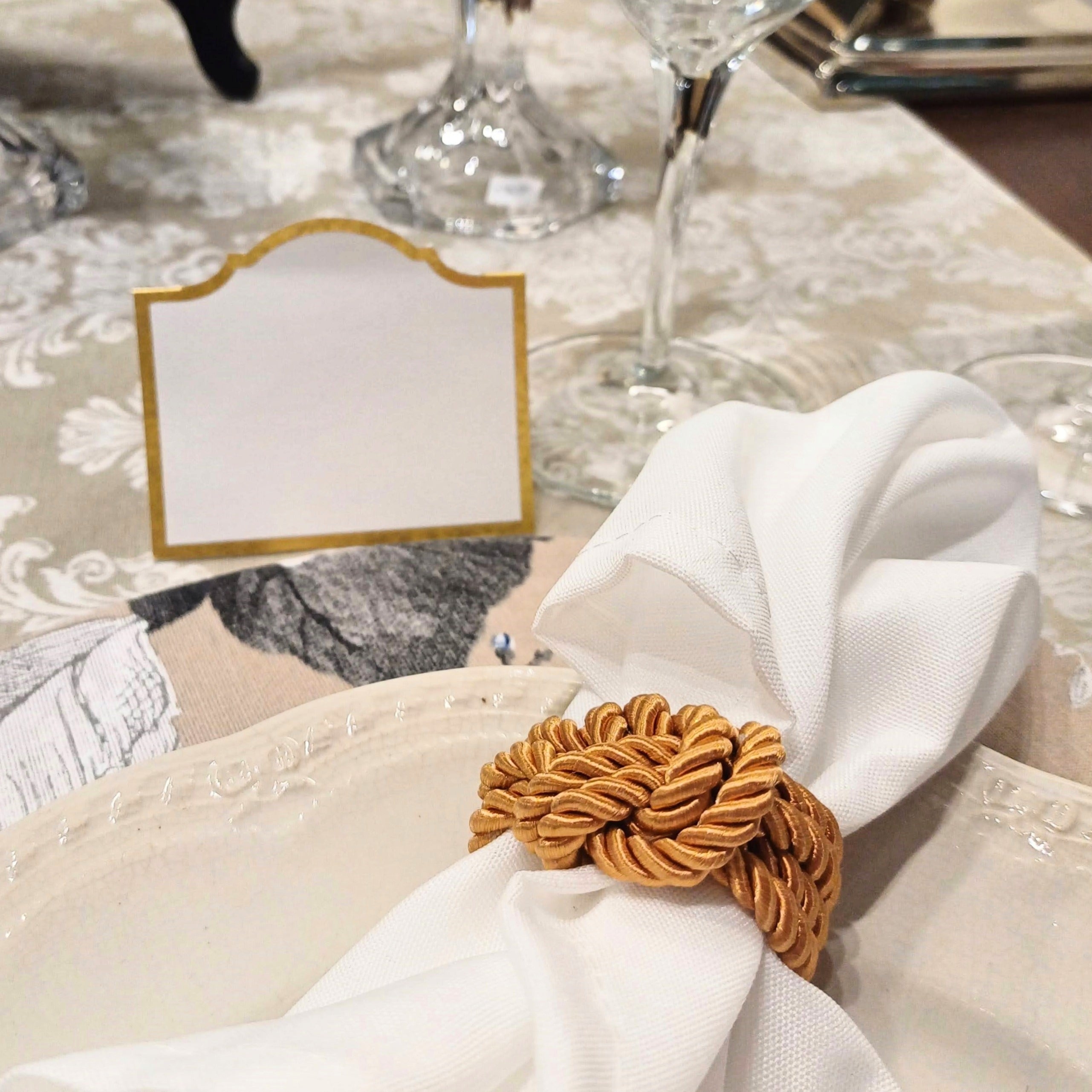 Cartões de Lugar Arch Die-Cut