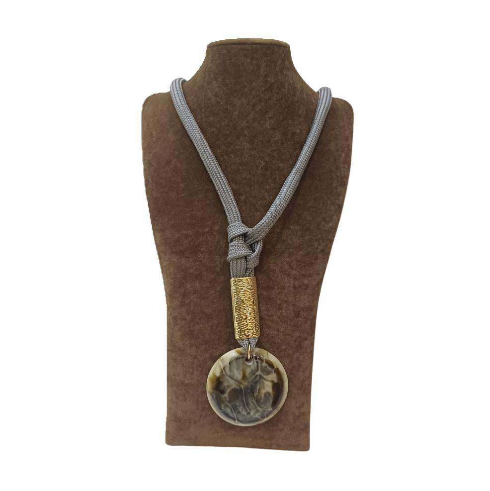 Colar longo com medalha de resina marmoreada-Corda náutica