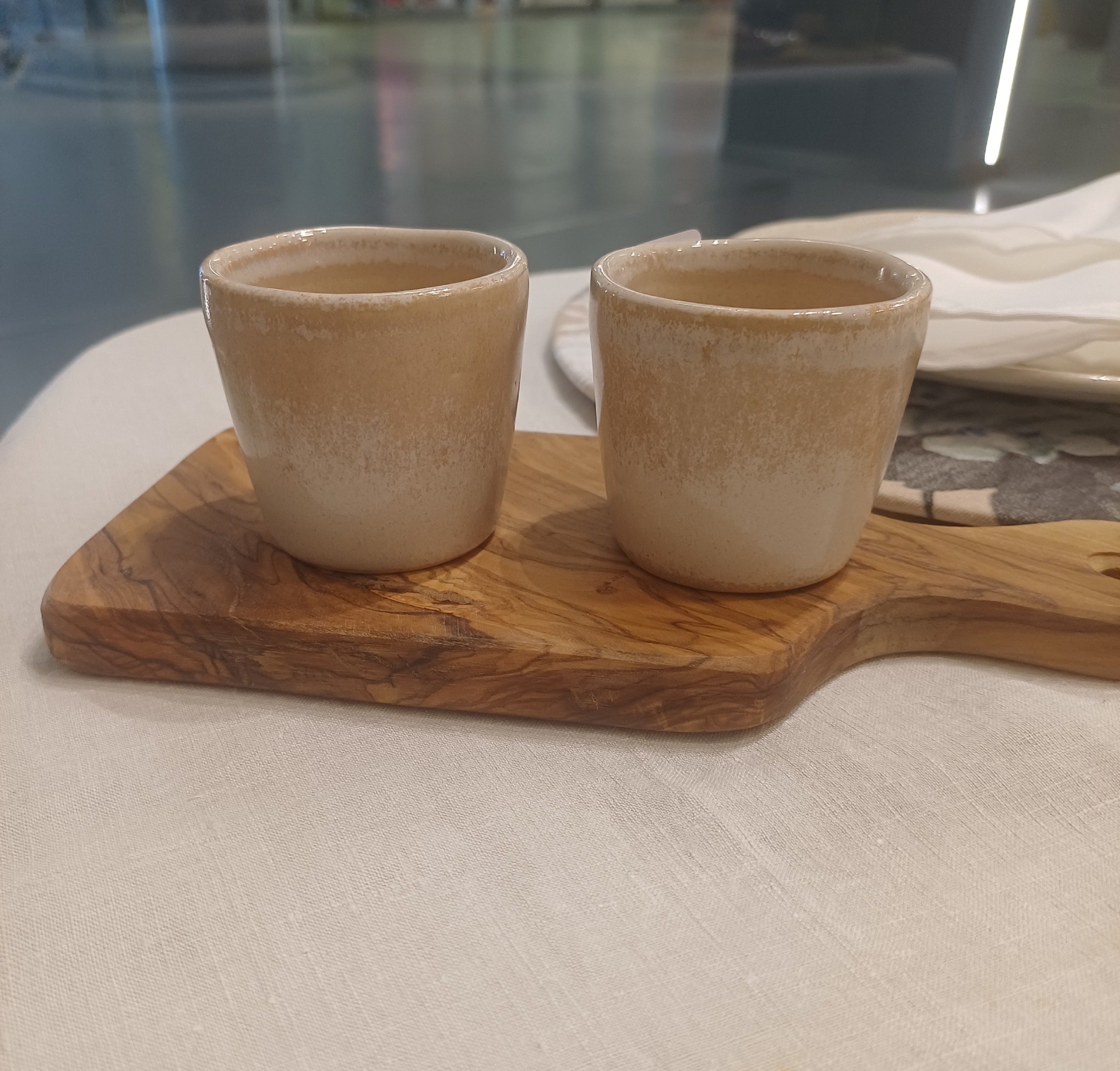 Copinho de café Artesanal em Cerâmica Esmaltada