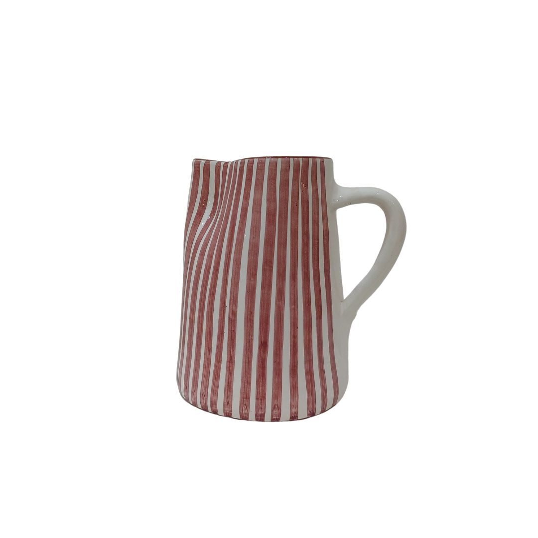 Jarro de cerâmica artesanal