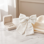 Laço lantejoulas brancas