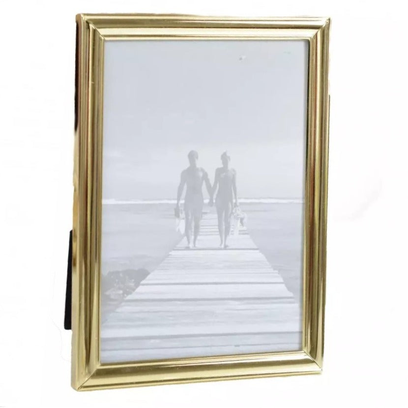 Moldura de metal dourado 20 x 25 cm