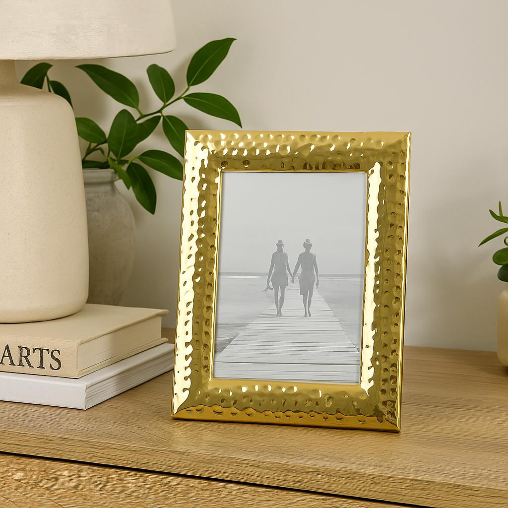 Moldura de metal martelado 13 x 18 cm