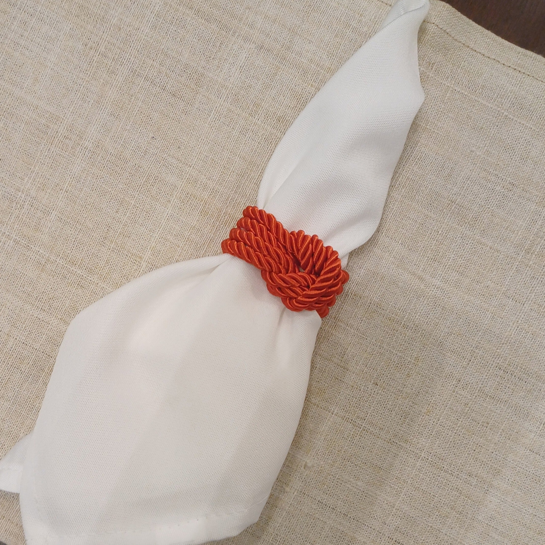 Pack de argolas de guardanapo em cordão de seda-Encarnado