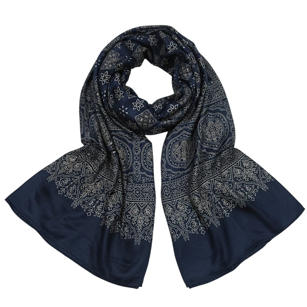 Pashmina Artesanal em Seda Estampada – Azul Profundo