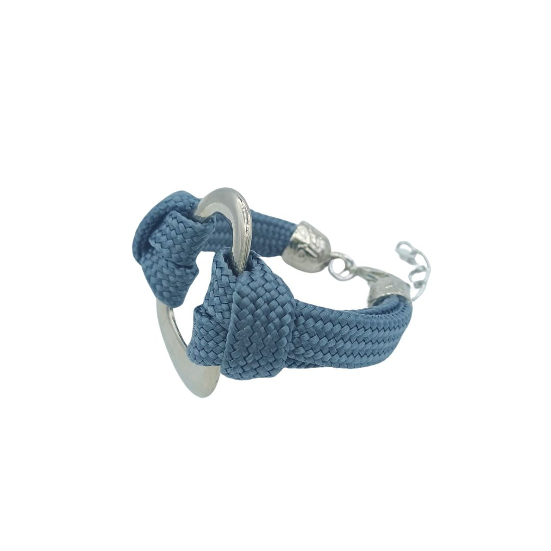 Pulseira feminina com cordão- Artesanal e exclusiva