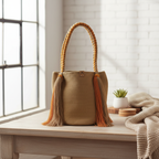 Saco Wayuu Clássica com Alças Trançadas e Franjas Longas