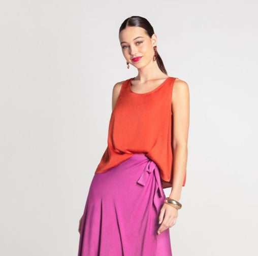 Top Feminino Sem Mangas Moutaki em Tecido Fluído