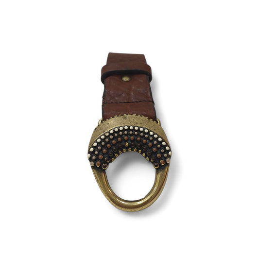 Cinto de Pele Castanha com Fivela Decorativa – Estilo Boémio