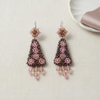 Imagem lifestyle - Brincos artesanais Iluztro estilo vintage