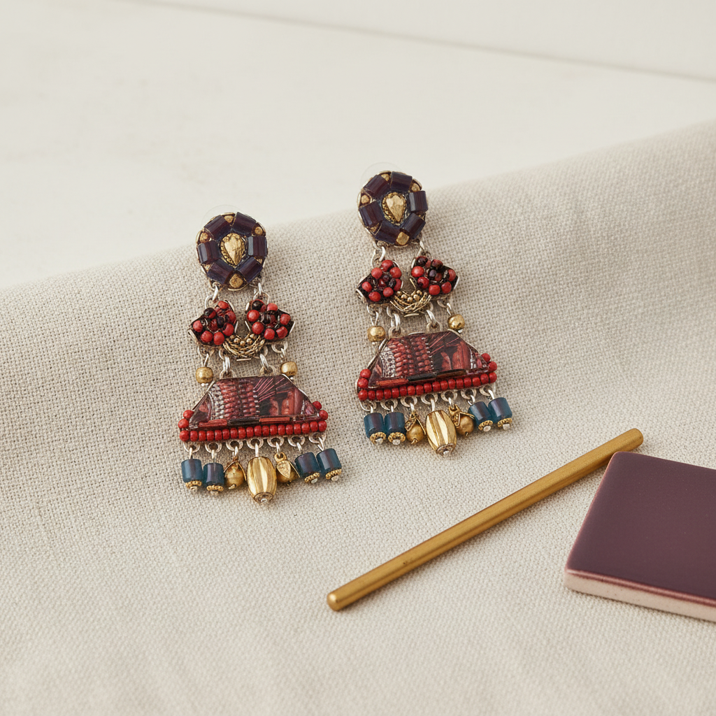 Imagem lifestyle - Brincos Ayala Bar Carmin Earrings corrigido